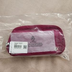 NWT Lululemon Everywhere Belt Bag 1L Wild Berry